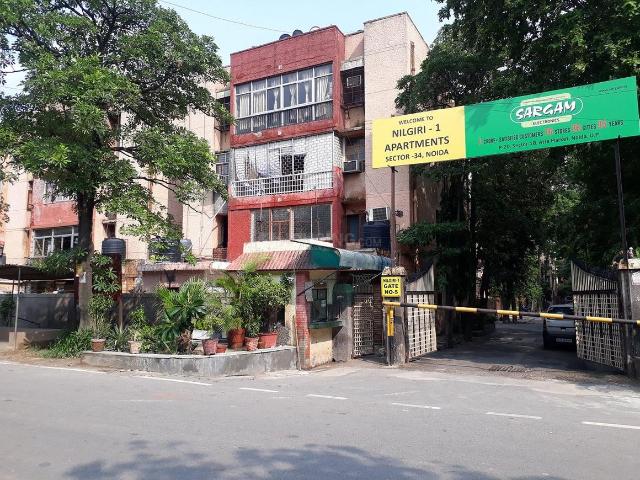 3 BHK Apartment in Sector 34 for rent Noida. The reference number is 20562259