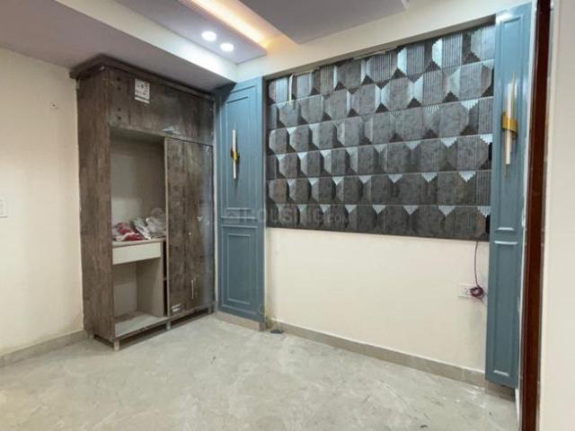 3 BHK Apartment in Sector 34 for resale Noida. The reference number is 20268076