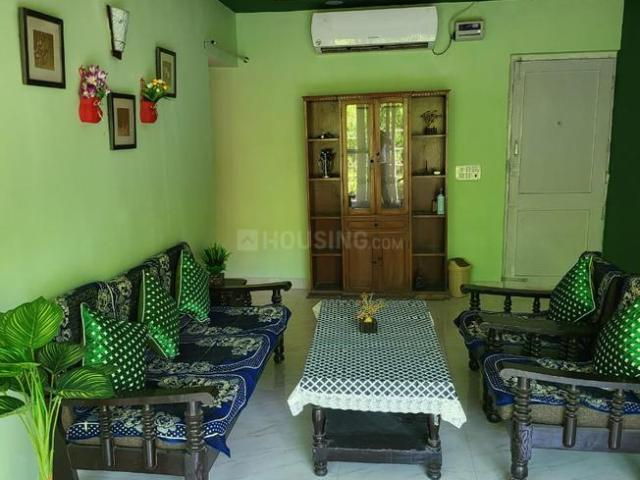 3 BHK Apartment in Sector 37 for rent Noida. The reference number is 12220327