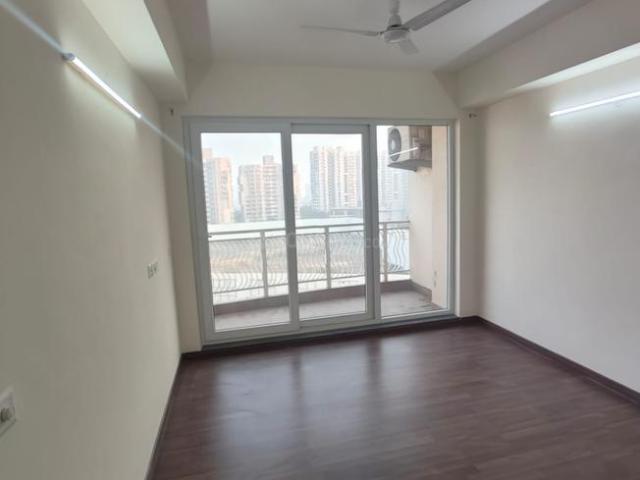 3 BHK Apartment in Sector 37D for resale Gurgaon. The reference number is 18412837