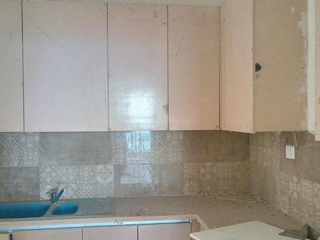 3 BHK Apartment in Sector 37D for resale Gurgaon. The reference number is 19410422