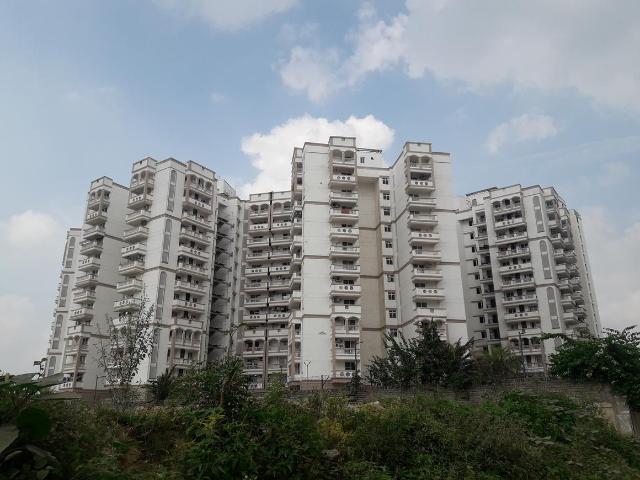 3 BHK Apartment in Sector 37D for resale Gurgaon. The reference number is 19971364