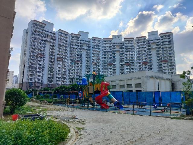 3 BHK Apartment in Sector 37D for resale Gurgaon. The reference number is 20247801