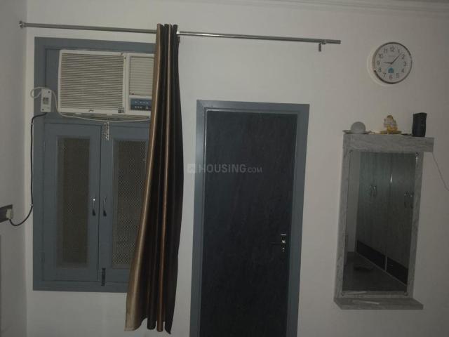 3 BHK Apartment in Sector 30 for rent Gurgaon. The reference number is 17074424