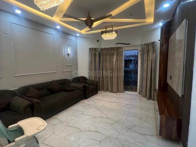 3 BHK Apartment in Sector 30 for resale Noida. The reference number is 20570179