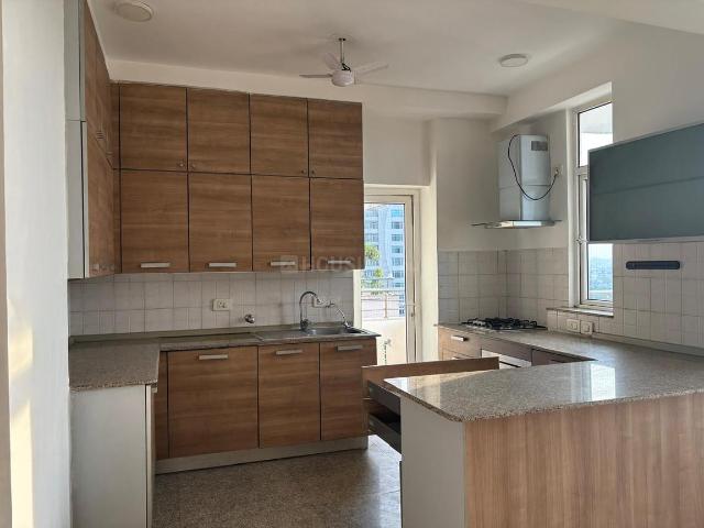 3 BHK Apartment in Sector 31 for rent Gurgaon. The reference number is 20416839