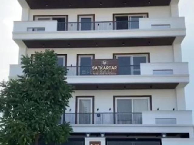 3 BHK Apartment in Sector 32 for resale Sohna. The reference number is 20470423