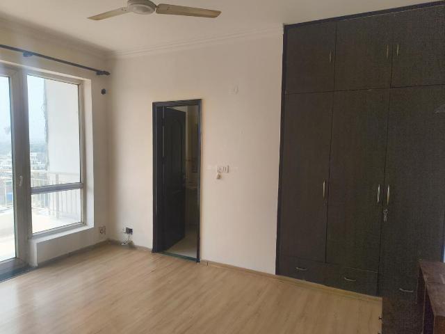 3 BHK Apartment in Sector 33 for rent Gurgaon. The reference number is 19509819