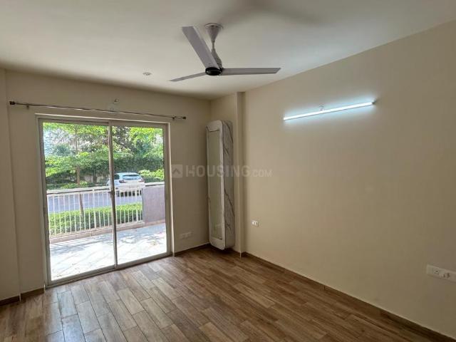 3 BHK Apartment in Sector 33 for rent Sohna. The reference number is 19912541