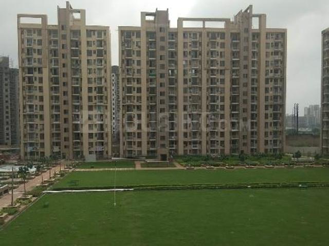 3 BHK Apartment in Sector 33 for rent Gurgaon. The reference number is 20861664
