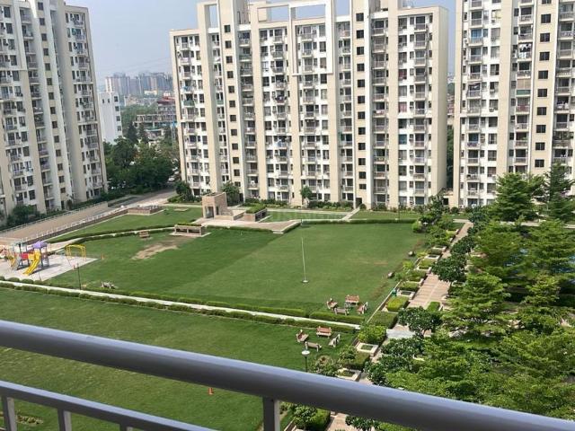 3 BHK Apartment in Sector 33 for resale Gurgaon. The reference number is 14946261