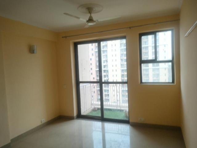 3 BHK Apartment in Sector 33 for resale Gurgaon. The reference number is 20636019