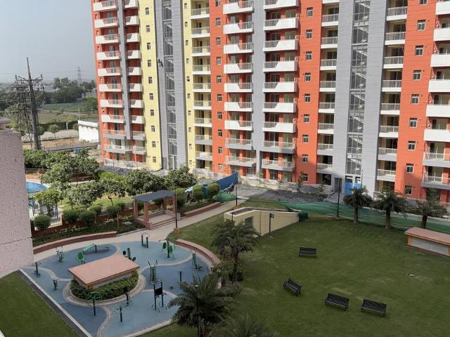 3 BHK Apartment in Sector 33 for resale Sohna. The reference number is 20421499