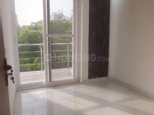 3 BHK Apartment in Sector 3 Dwarka for resale New Delhi. The reference number is 14816034