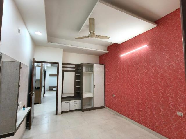 3 BHK Apartment in Sector 44 for rent Noida. The reference number is 19927171