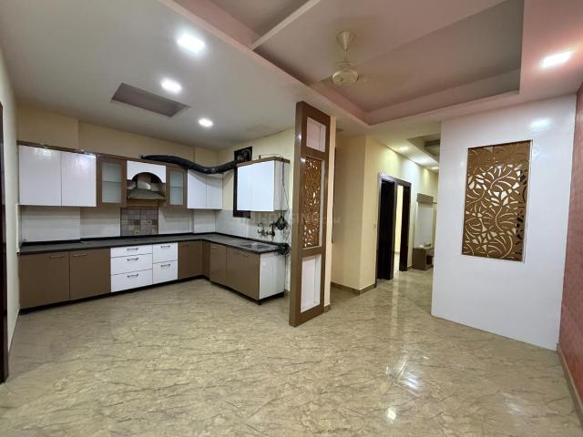3 BHK Apartment in Sector 44 for rent Noida. The reference number is 20828737