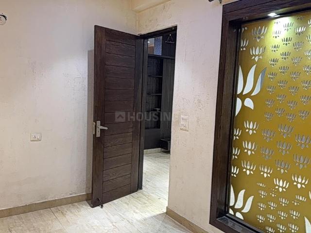 3 BHK Apartment in Sector 44 for resale Noida. The reference number is 19491206