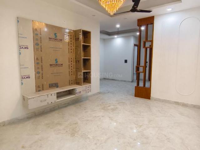 3 BHK Apartment in Sector 44 for resale Noida. The reference number is 20208475