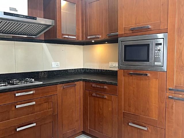 3 BHK Apartment in Sector 48 for resale Gurgaon. The reference number is 19144517