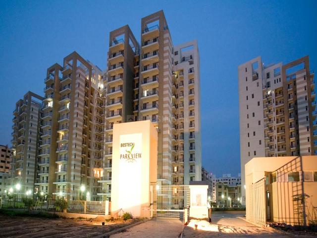 3 BHK Apartment in Sector 49 for resale Gurgaon. The reference number is 20284449