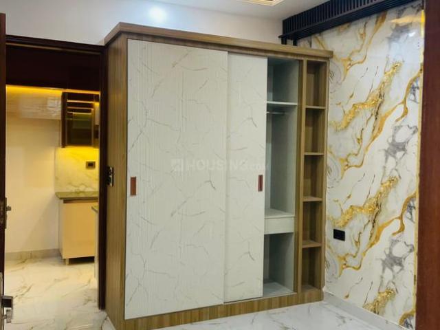 3 BHK Apartment in Sector 49 for resale Noida. The reference number is 19969985
