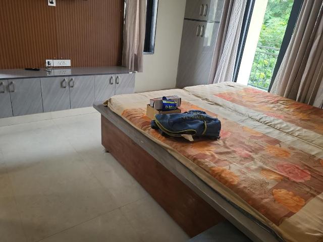 3 BHK Apartment in Sector 42 for rent Gurgaon. The reference number is 20918375