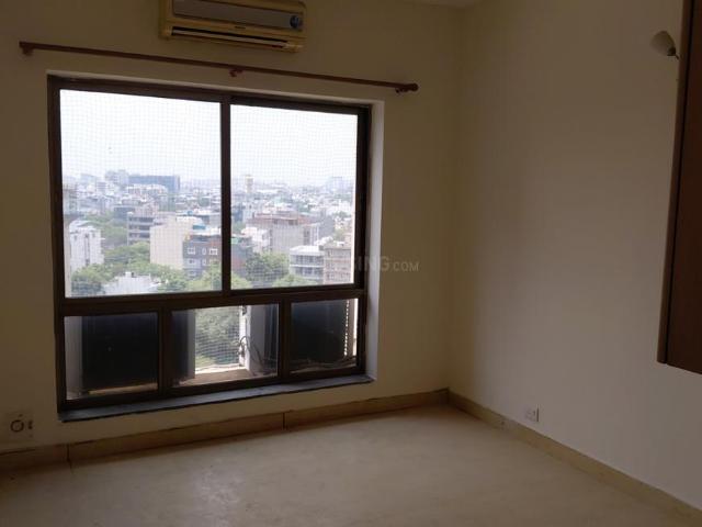 3 BHK Apartment in Sector 42 for resale Gurgaon. The reference number is 20447406