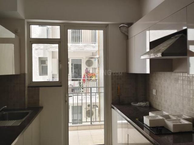 3 BHK Apartment in Sector 43 for rent Noida. The reference number is 20547333