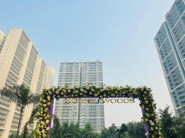 3 BHK Apartment in Sector 43 for rent Noida. The reference number is 20567162