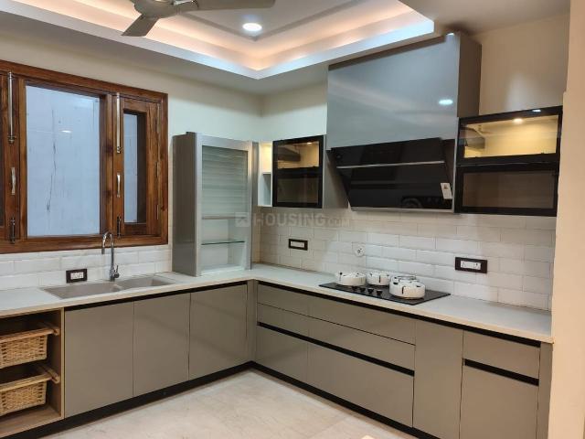 3 BHK Apartment in Sector 43 for rent Gurgaon. The reference number is 20816112