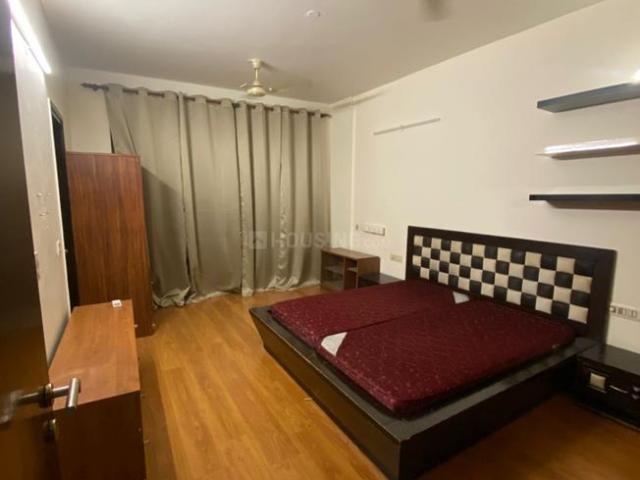 3 BHK Apartment in Sector 43 for rent Gurgaon. The reference number is 20916411