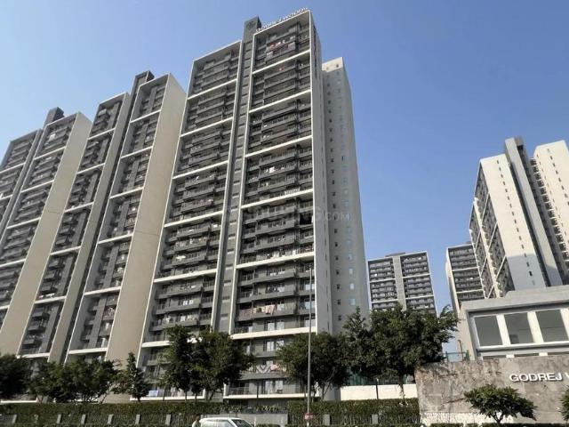 3 BHK Apartment in Sector 43 for resale Noida. The reference number is 19791837