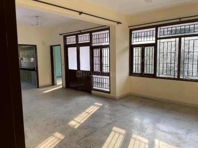 3 BHK Apartment in Sector 4 Dwarka for rent New Delhi. The reference number is 20527258