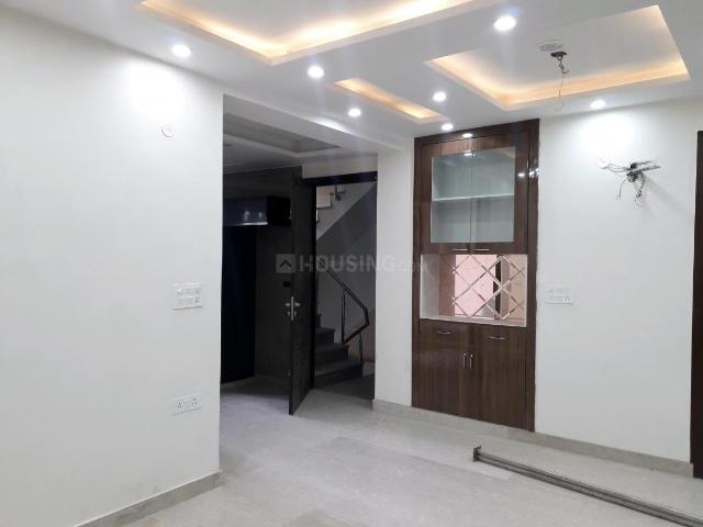 3 BHK Apartment in Sector 5 Dwarka for resale South West Delhi. The reference number is 17082859
