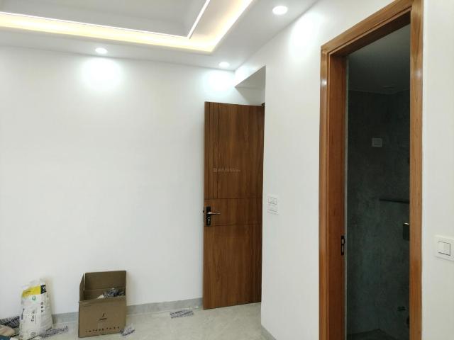 3 BHK Apartment in Sector 4 Dwarka for resale New Delhi. The reference number is 19858381