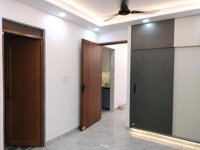 3 BHK Apartment in Sector 4 Dwarka for resale New Delhi. The reference number is 20254328