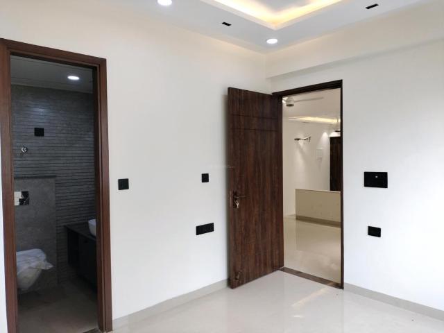 3 BHK Apartment in Sector 4 Dwarka for resale New Delhi. The reference number is 20597466