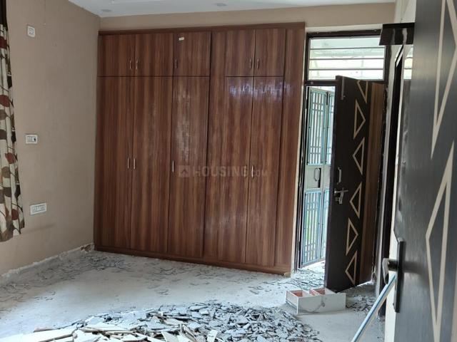 3 BHK Apartment in Sector 4 Dwarka for resale New Delhi. The reference number is 20615608