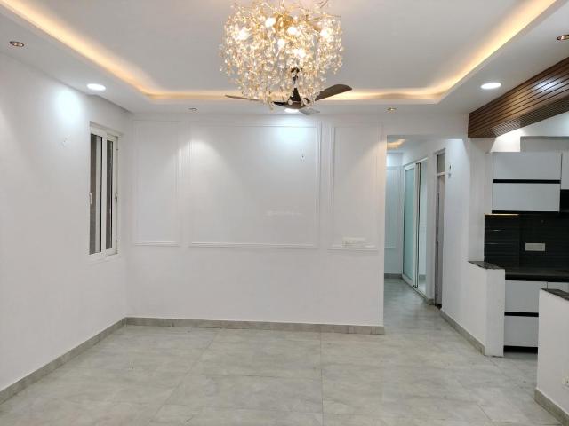 3 BHK Apartment in Sector 4 Dwarka for resale New Delhi. The reference number is 20612497