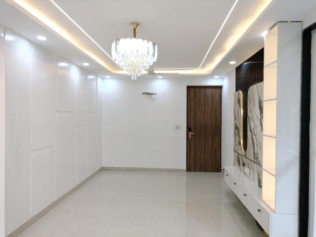3 BHK Apartment in Sector 4 Dwarka for resale New Delhi. The reference number is 20629940