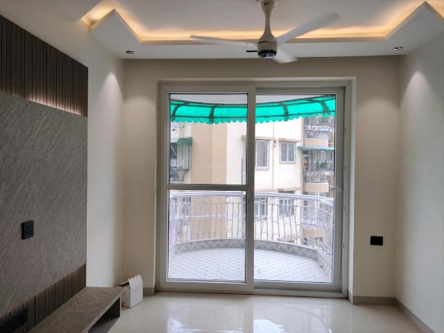 3 BHK Apartment in Sector 4 Dwarka for resale New Delhi. The reference number is 20681730