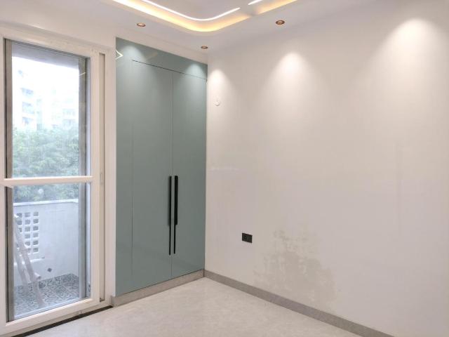 3 BHK Apartment in Sector 4 Dwarka for resale New Delhi. The reference number is 20825032