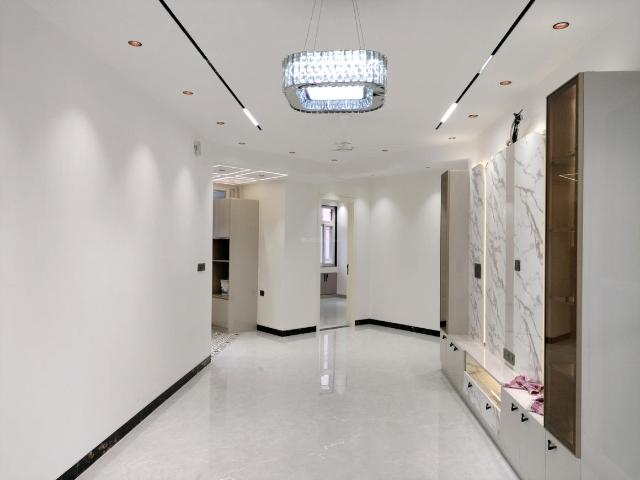 3 BHK Apartment in Sector 4 Dwarka for resale New Delhi. The reference number is 20833208