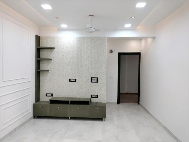 3 BHK Apartment in Sector 4 Dwarka for resale New Delhi. The reference number is 20928107