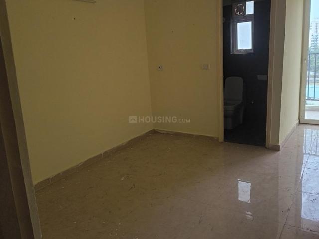3 BHK Apartment in Sector 4 for rent Sohna. The reference number is 18682640