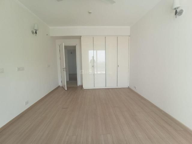 3 BHK Apartment in Sector 54 for rent Gurgaon. The reference number is 20405771