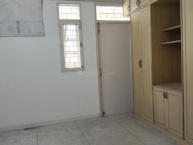 3 BHK Apartment in Sector 54 for rent Gurgaon. The reference number is 20407650
