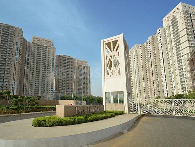 3 BHK Apartment in Sector 54 for resale Gurgaon. The reference number is 19900662