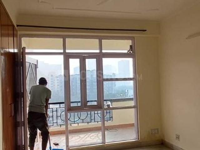 3 BHK Apartment in Sector 56 for rent Gurgaon. The reference number is 16103485