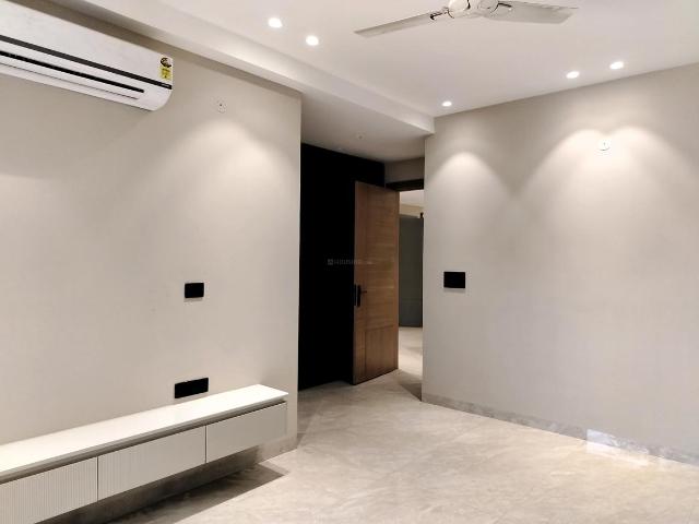 3 BHK Apartment in Sector 56 for rent Gurgaon. The reference number is 18764208